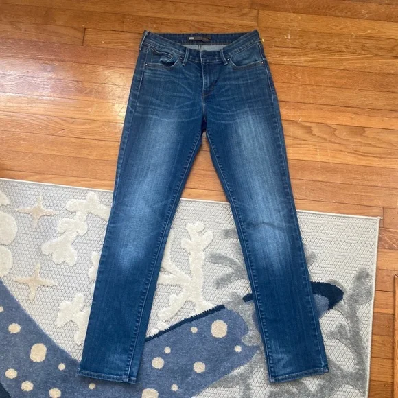 Size - Picture 1 of 3